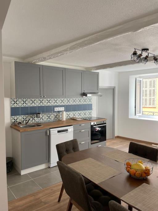Grand Appartement Hyper Centre Grasse Exterior photo